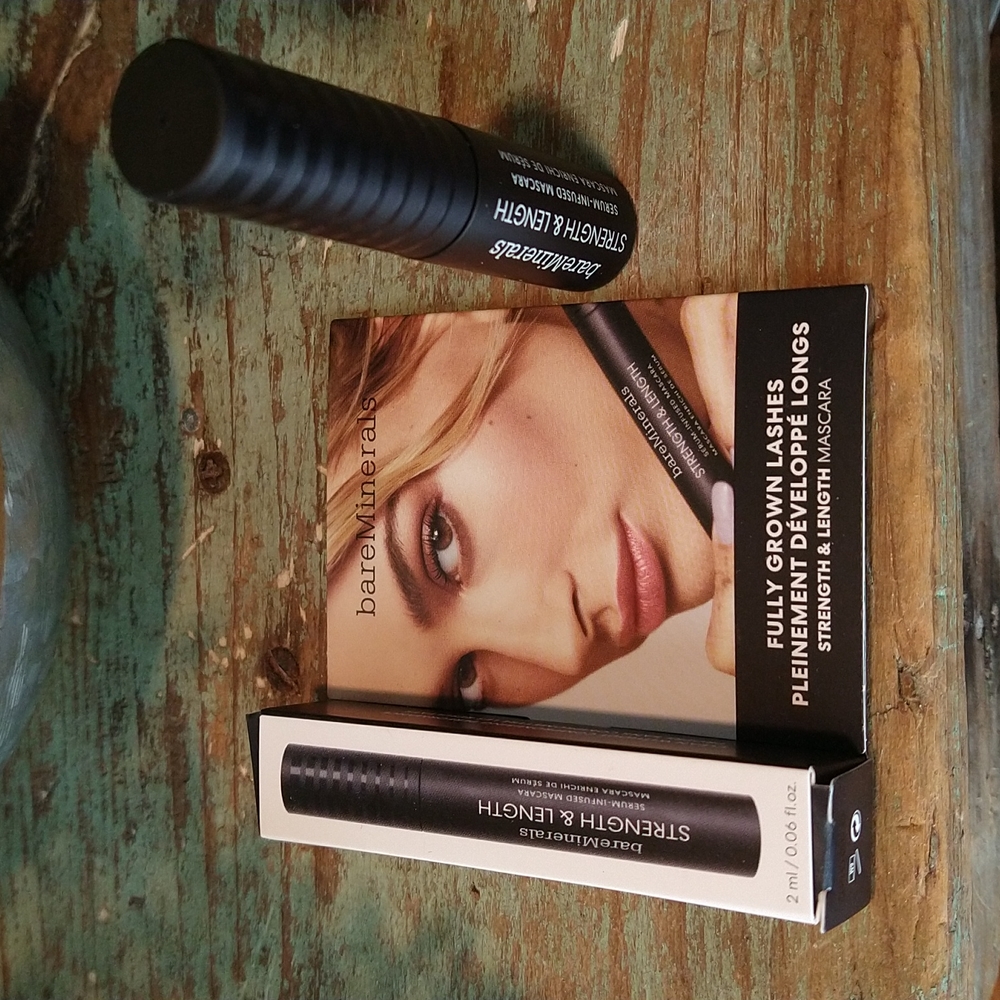 BareMinerals Extreme Black Strength & Length Mascara Travel Size